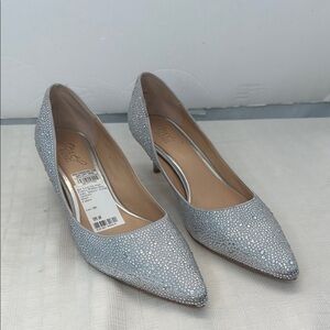 Jewel Badgley Mischka Frenchie Pointed Toe Kitten Heel size 9